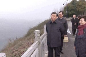 Xi visita il Guizhou della Cina Sud Occidentale prima del capodanno cinese