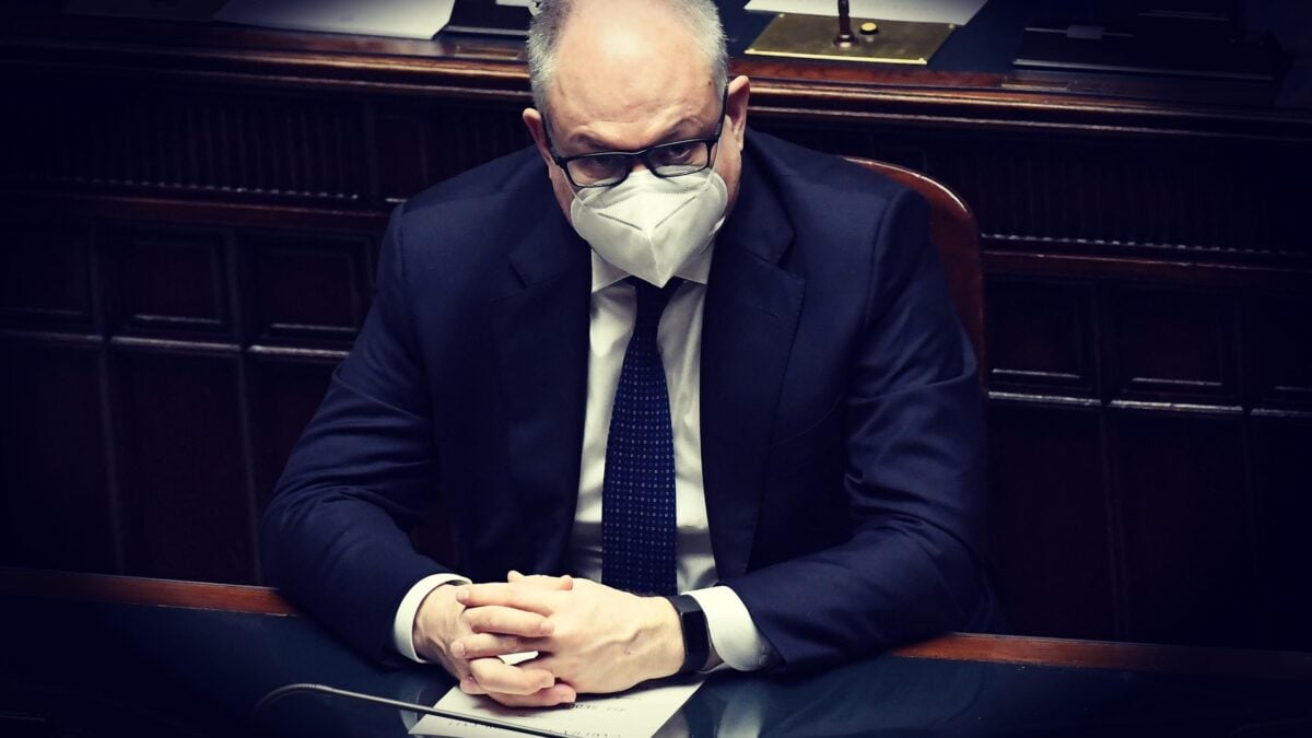 Sace cerca cacciatori di teste. Bando da 700.000 euro