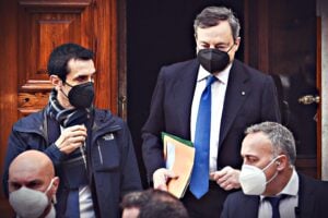 I «però» del premier sull’eco-fuffa