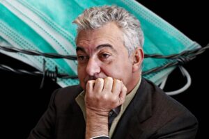 Tutti i fallimenti di Arcuri: dalle siringhe alle «primule»
