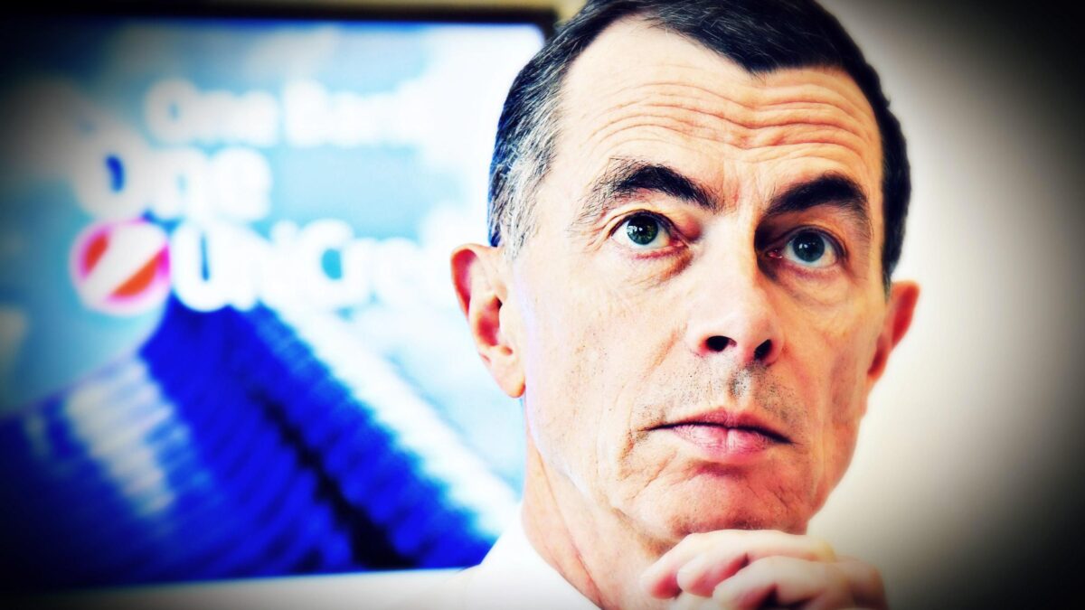 Alleanza fra Mustier e Arnault per investire in società finanziarie