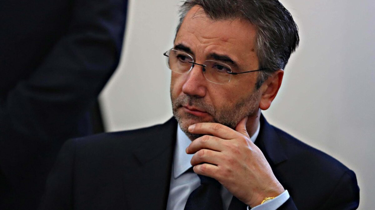 «In rapporti con il Pd, non era più credibile». Il Csm trasferisce il procuratore di Reggio