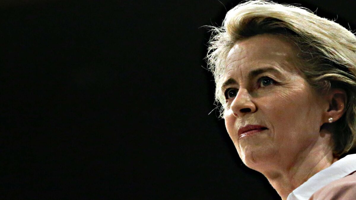 La von der Leyen spara su Londra per occultare il fiasco di Bruxelles