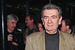 «Aprire al pubblico il teatro Ariston sarebbe stato ingiusto per gli altri»