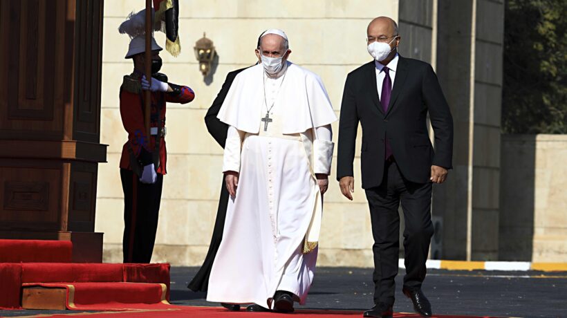 Il Papa in Iraq manda un messaggio a Biden