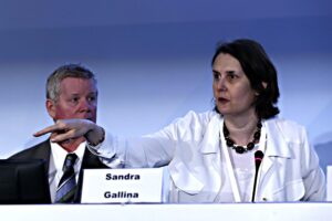 L’interprete riadattata a grand commis per i contratti europei