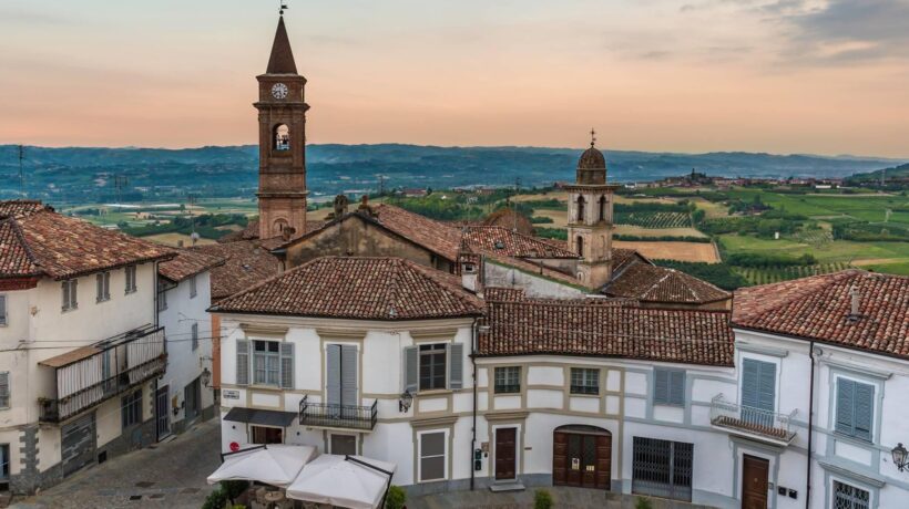 Govone (Marco Dal Dosso - Archivio fotografico Ecomuseo delle Rocche del Roero)