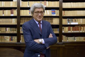 Le telefonata che inguaiano il medico del Papa