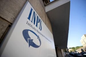 «Dimenticato per un anno dall’Inps»