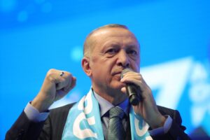 Non solo la base navale, la Turchia in Libia si prende il porto commerciale di Misurata