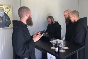 A scuola dai monaci per imparare l’arte del vivere bene