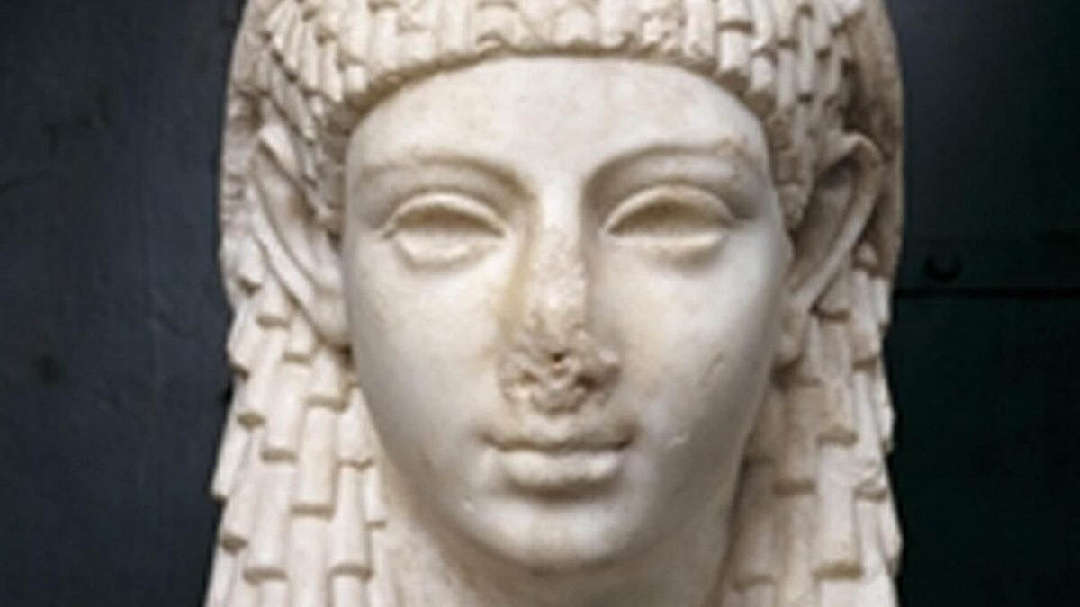 La bellezza di Cleopatra è solo mito. Ma con la seduzione soggiogò Roma