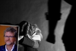 Il Piccolo processo contro il maschio, reo a prescindere, è razzismo di sinistra