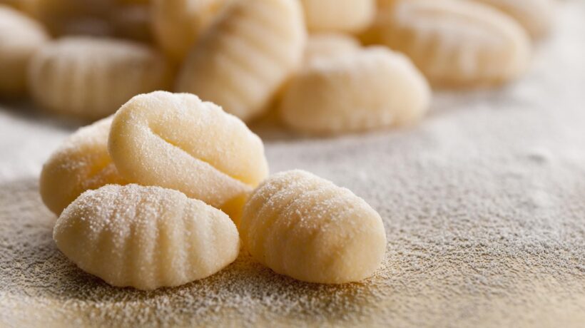 Gli gnocchi, che l’uomo amò prima del pane