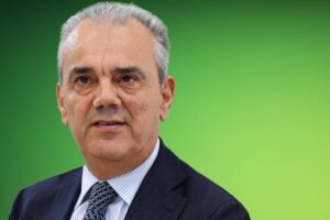 Draghi all’assalto dei D’Alema boys