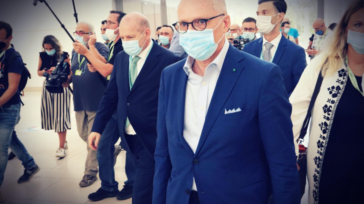 Ricciardi vuol rovinarci pure il menù