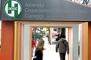 Così funziona la sanità in Toscana. «Il prof è leghista: detronizziamolo»