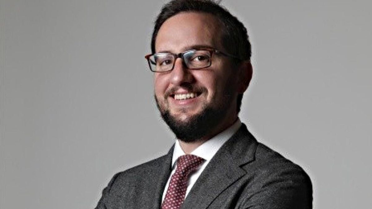 Il giornale unico che tifa lockdown fa fuori l’esperto critico sulle strette