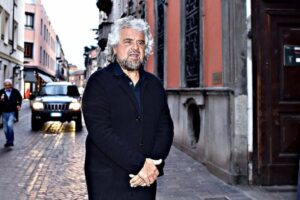 Grillo sforna lo stupidario M5s dei talk show