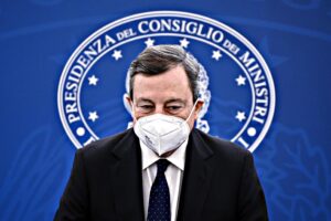 Due ministri possono ingabbiareDraghi