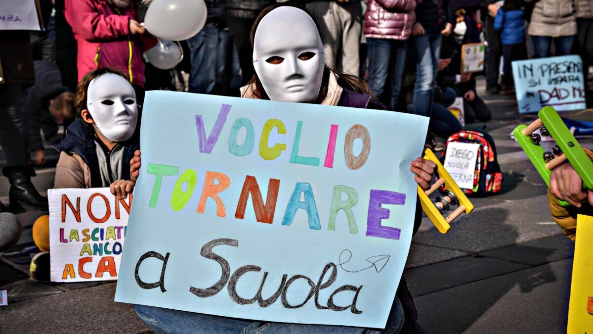 A scuola non ci si infetta, al governo si litiga