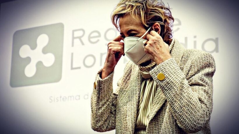 Fontana azzera Aria. Adesso la Moratti si affida alle Poste