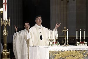Francia, «norme violate nella messa di Pasqua». Arrestati due sacerdoti