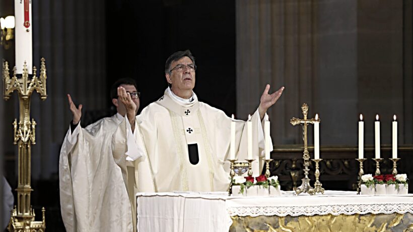 Francia, «norme violate nella messa di Pasqua». Arrestati due sacerdoti