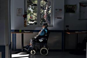 Nessun protocollo sulle Rsa, ma la Zampa incolpa le Regioni