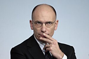 Sinistra in ordine sparso a Roma L’Ulivo 2.0 di Letta è già malato grave