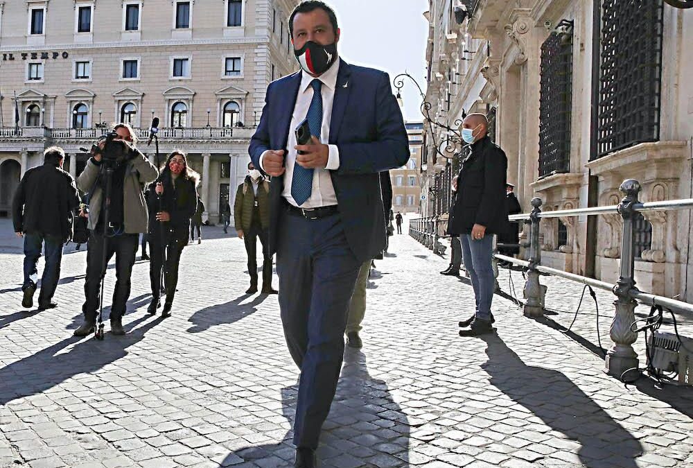 Stop liti per sei mesi. Patto Letta-Salvini su vaccini e imprese