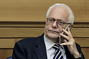 «Disperati e sfigati». Visco umilia i piccoli imprenditori impoveriti dal Covid
