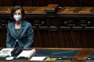 I funzionari tricolore frenano le estradizioni. Ex Br verso l’impunità