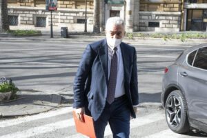 Arcuri sotto inchiesta per peculato