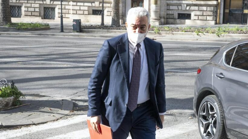 Arcuri sotto inchiesta per peculato