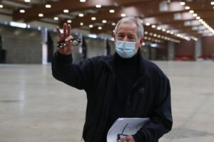 «Quota 100.000 dosi al giorno in Lombardia entro aprile. Senza le furbate di Zingaretti»