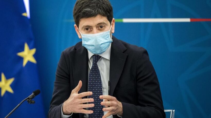 Anziani soli nelle Rsa e zero test salivari. I ritardi di Speranza