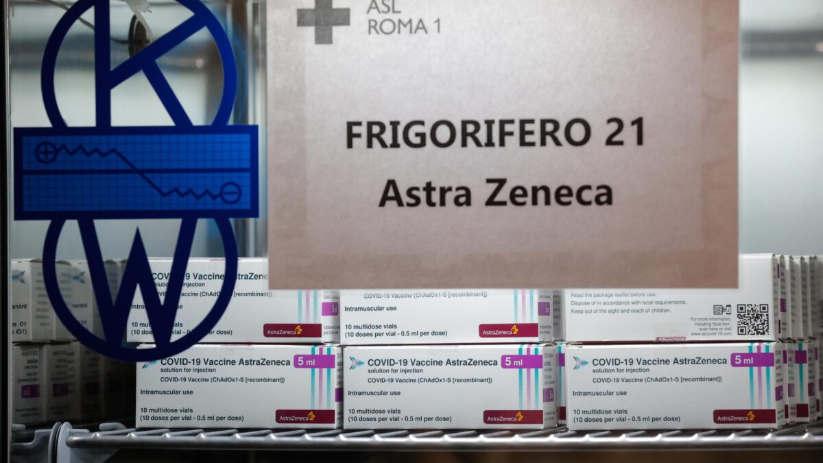 Stop ad Astrazeneca in Olanda, ma in Uk i decessi son crollati