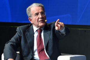 Prodi sogna il Colle, ecco perché spara su Salvini