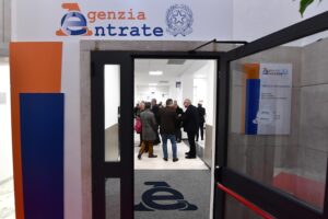 All’Agenzia della entrate si fa carriera senza concorso