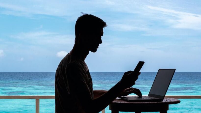 Ci restano i viaggi di prossimità, prenotati online