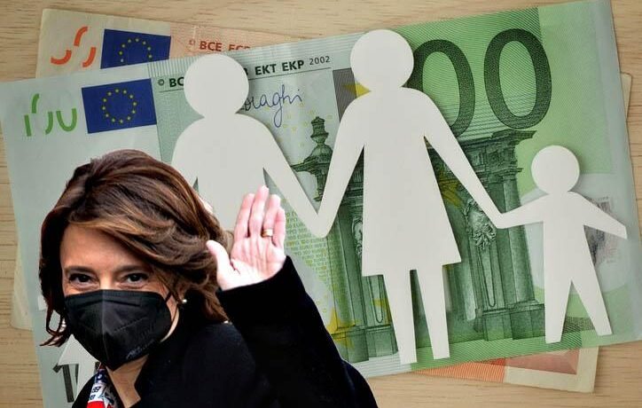 Il «cambio di paradigma» è rinviato. Assegno unico per i figli da gennaio