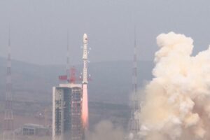 Lo scontro Cina-Usa continua nello spazio: entro il 2022 una stazione spaziale