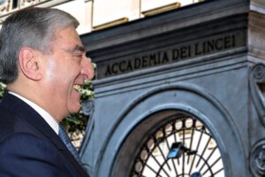 «Non aspettiamo miracoli dai vaccini. La normalità sarà una nostra scelta»