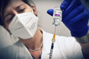 Paura e disdette. Nuova botta alla campagna italiana