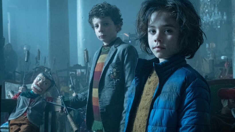 La serie che sfida l’overdose di Covid in tv