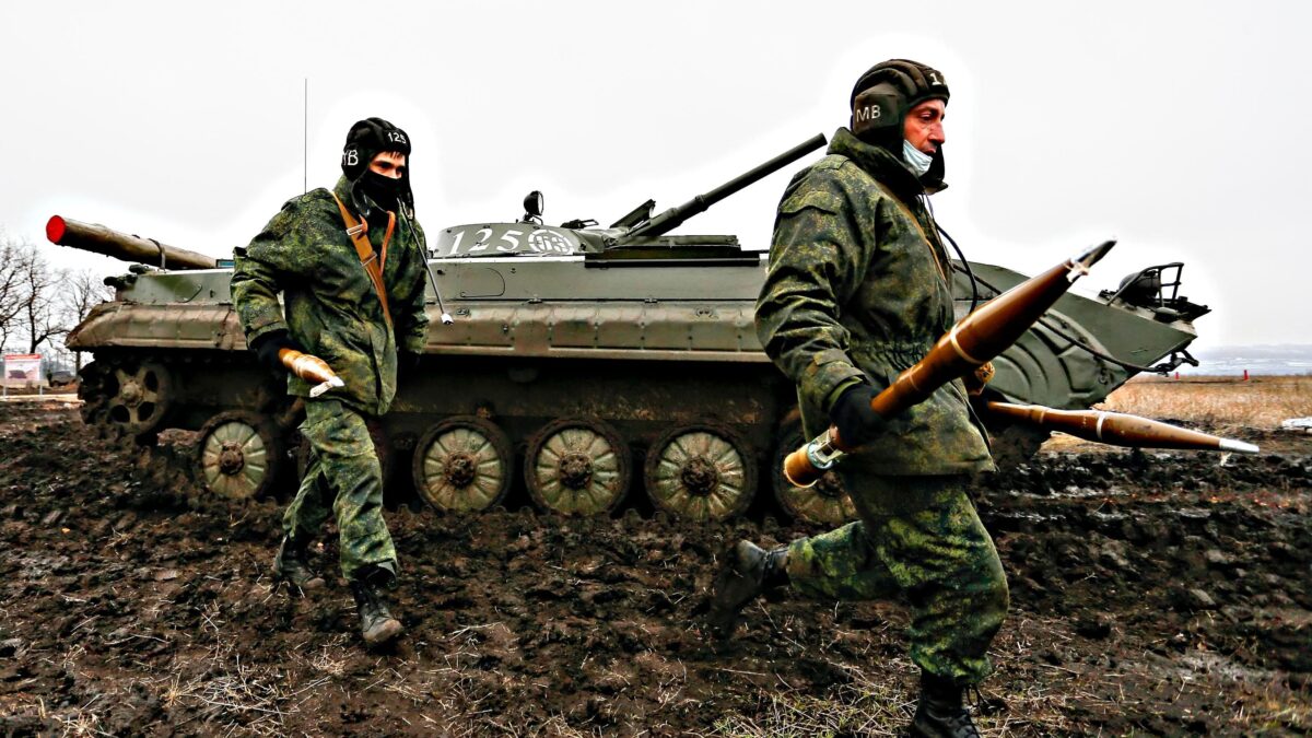 Putin ritorna a fare lo zar al confine con l’Ucraina. Washington e Nato in allerta