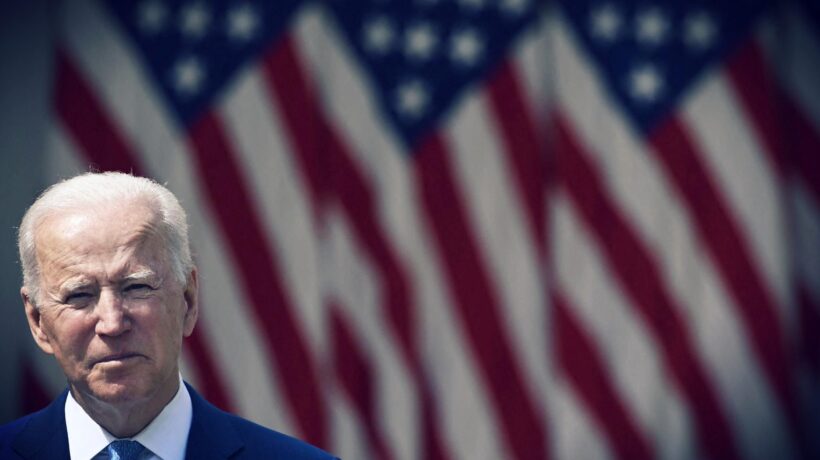 Migranti, lo strano appalto di Biden