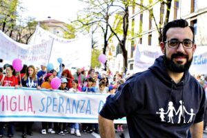 «Chi difende la famiglia viene silenziato»