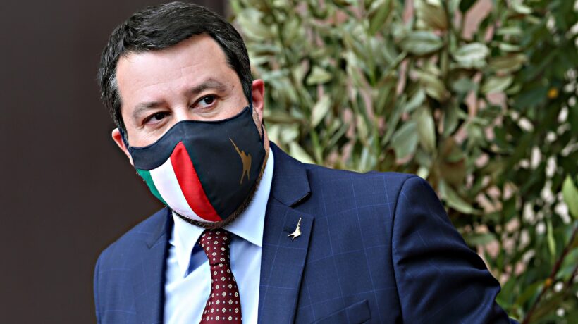 Lega e Forza Italia presentano il ddl che scioglie il bavaglio di Zan